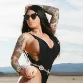 gallery/ChristyMack-Gallery5.jpg